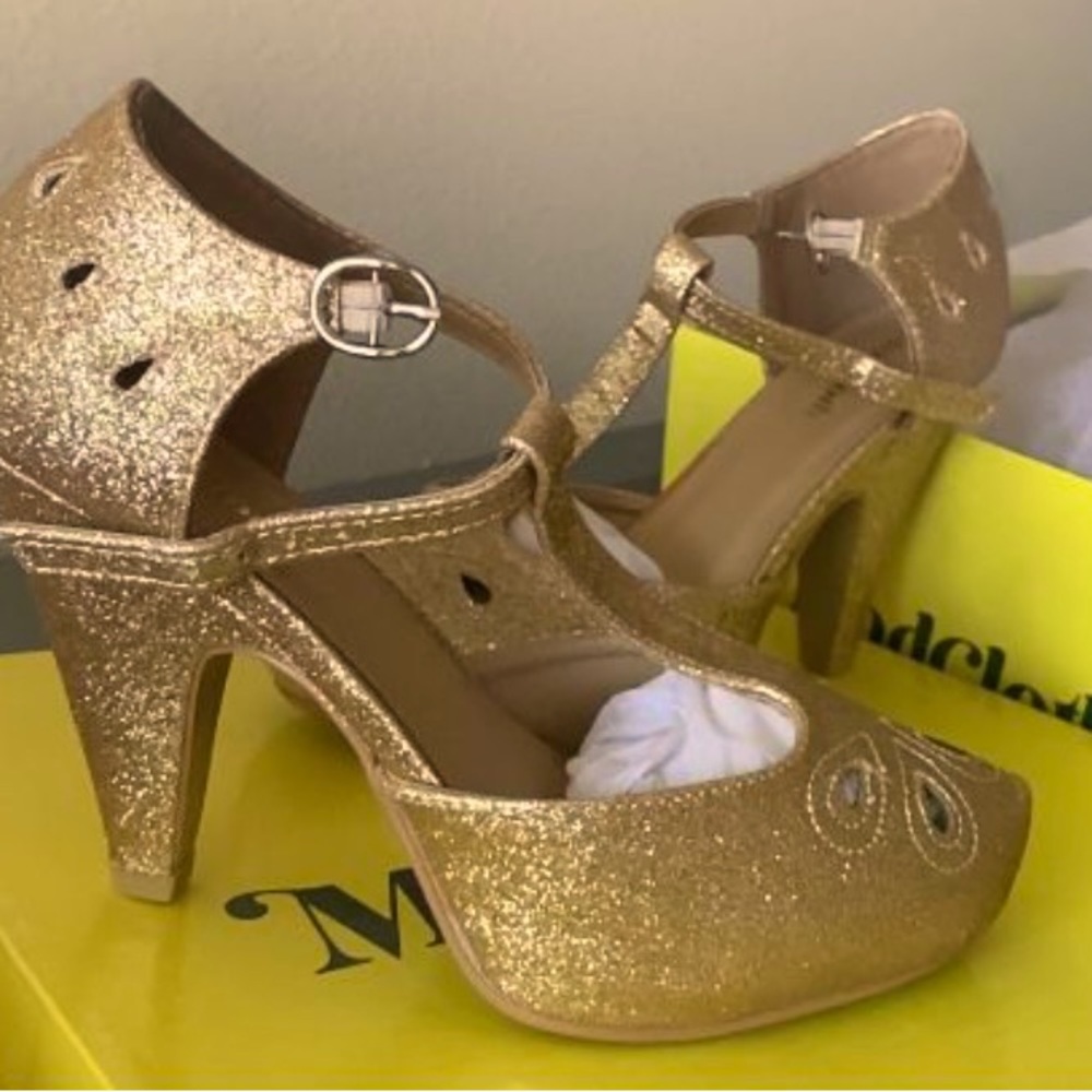 Cute Gold Glitter Heels